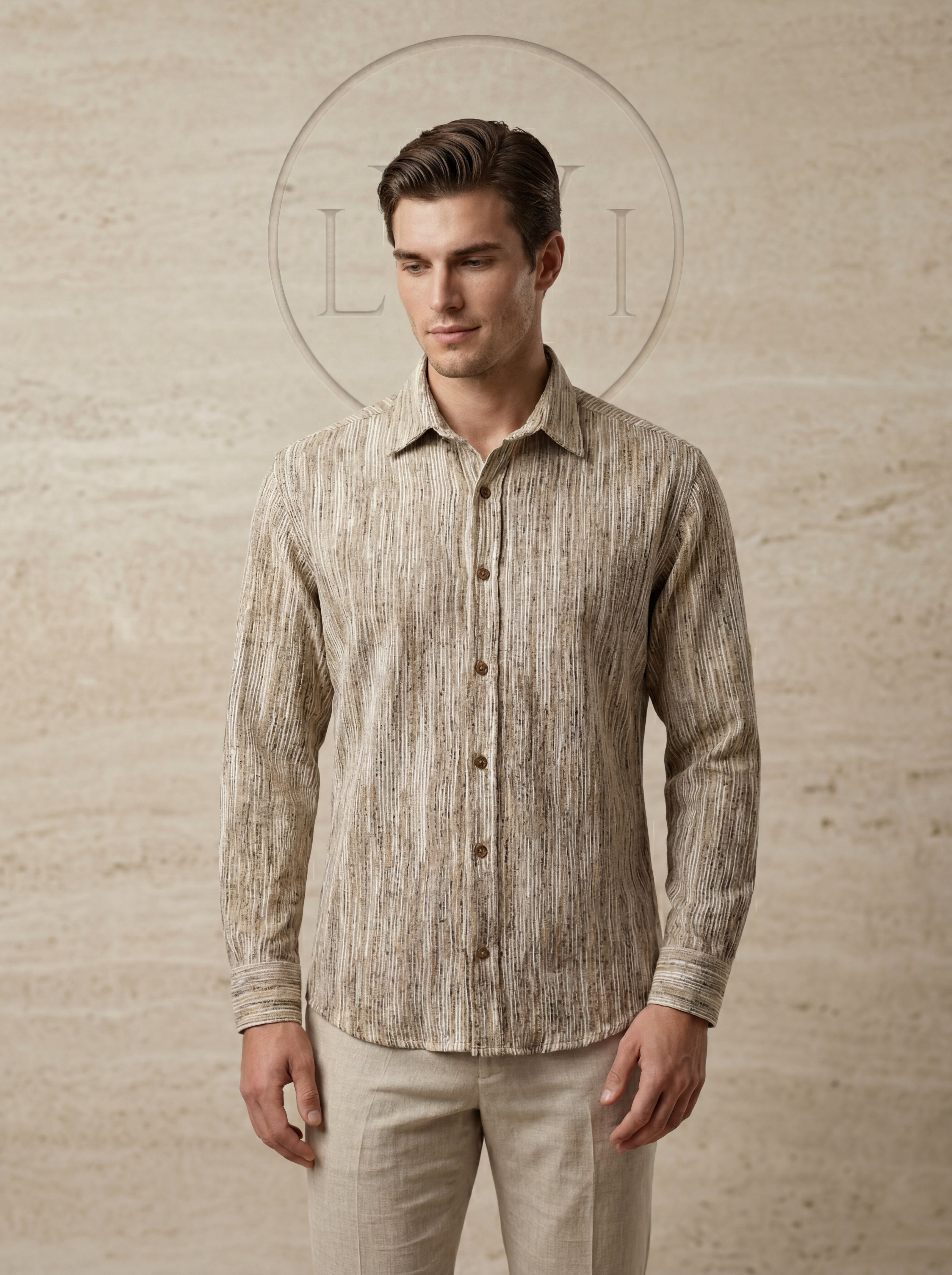 OVERSIZE EFEKTLİ KADİFE GÖMLEK KREM