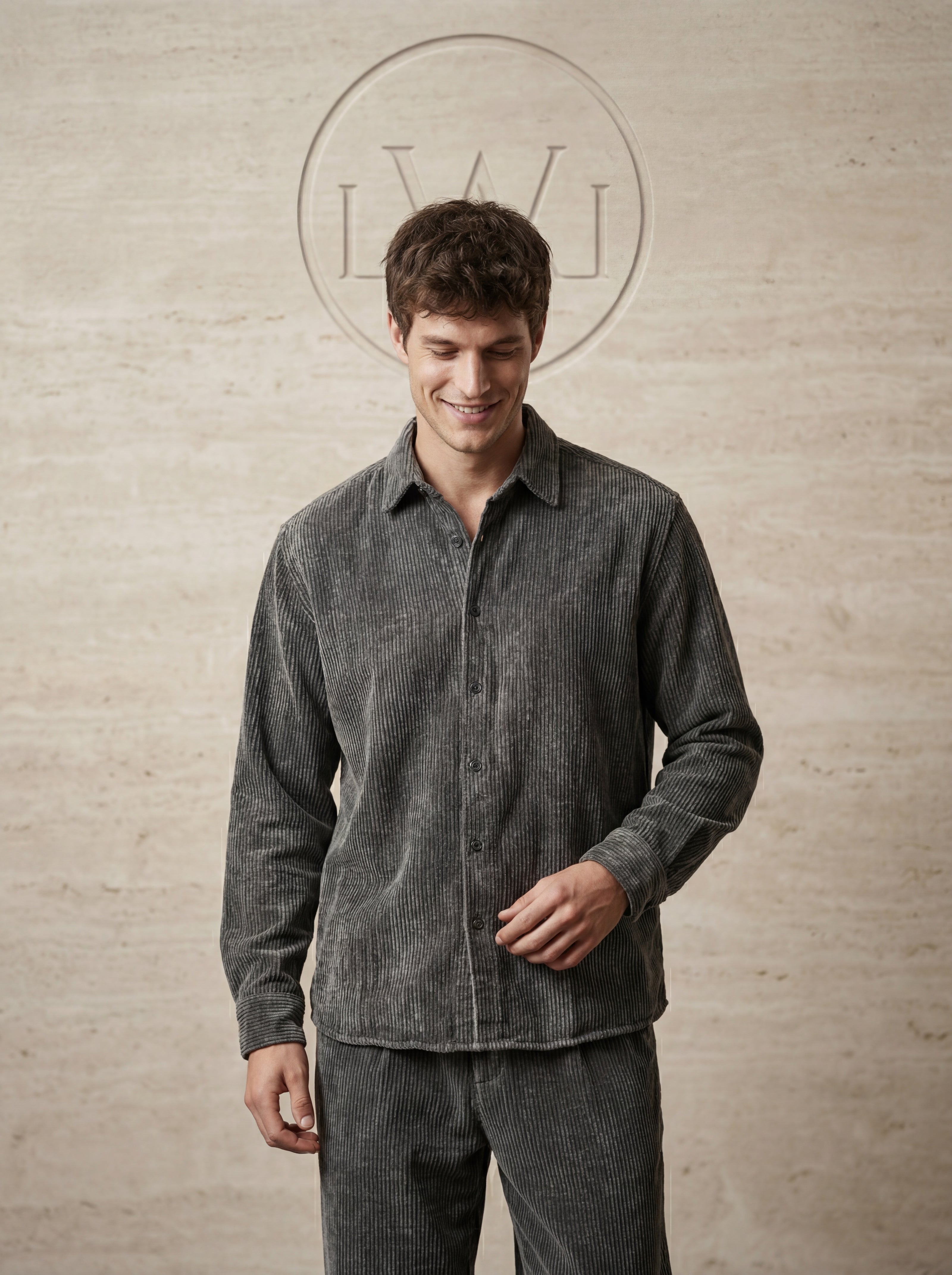 OVERSIZE EFEKTLİ KADİFE GÖMLEK ANTRASİT