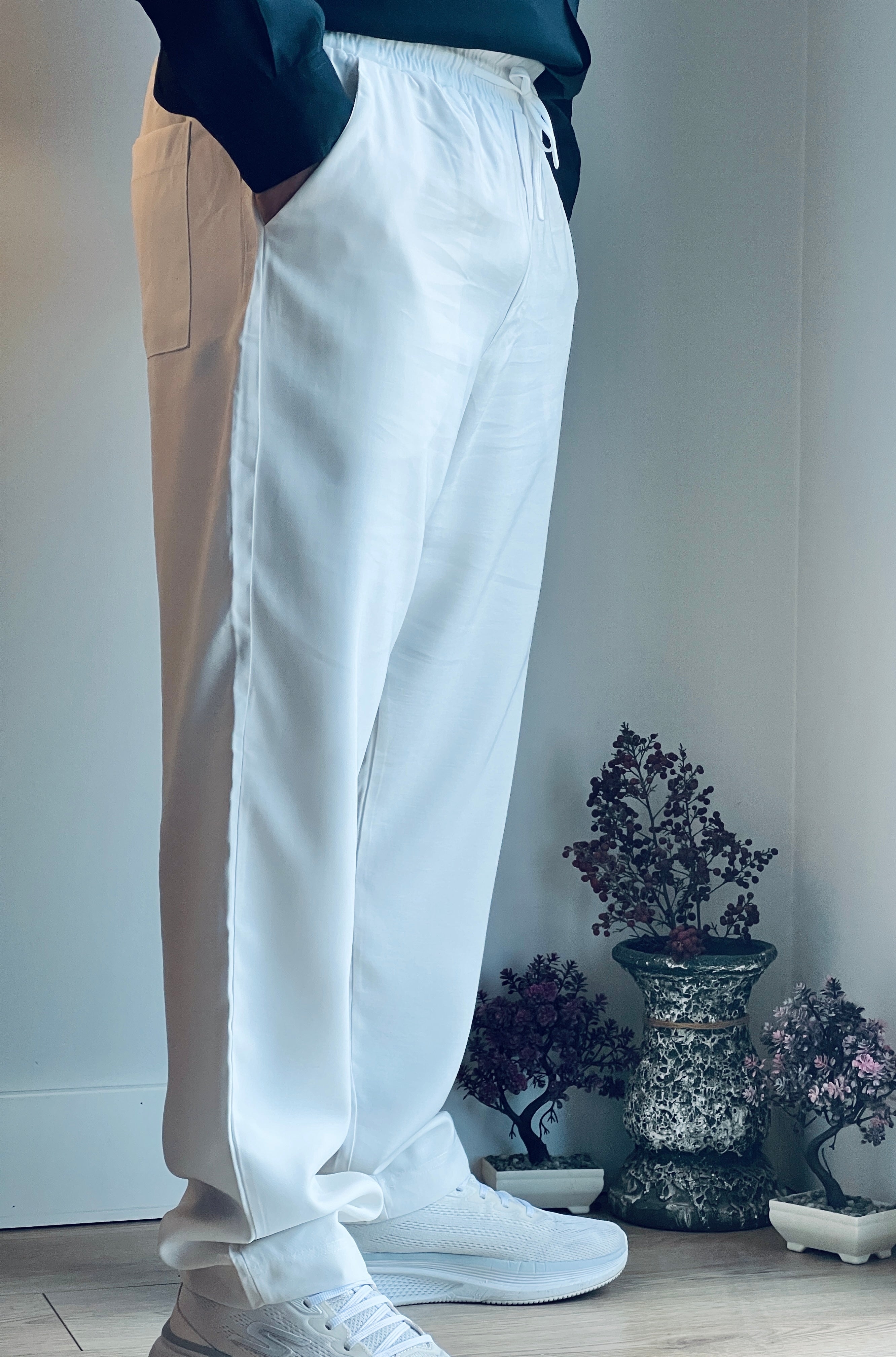 Erkek Beyaz Tencel Pantolon -Nefes Alan & Relax Fit